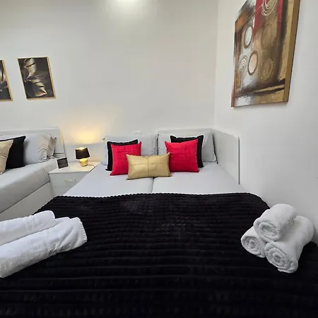 Raymihome Lugaro 1 *