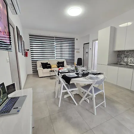 Raymihome Lugaro 1 Appartement